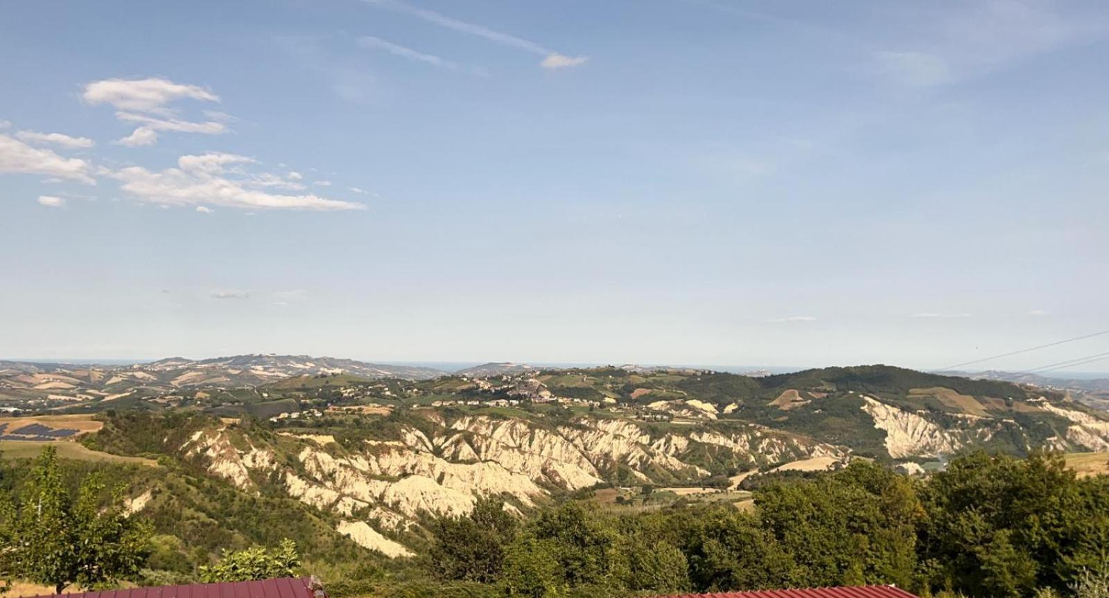 Апартаменты Terrazza Cassiopea Capradosso Экстерьер фото